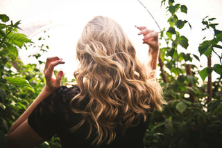 Blonde and Beyond: How to Use Hair Fibers for Light Hair Shades